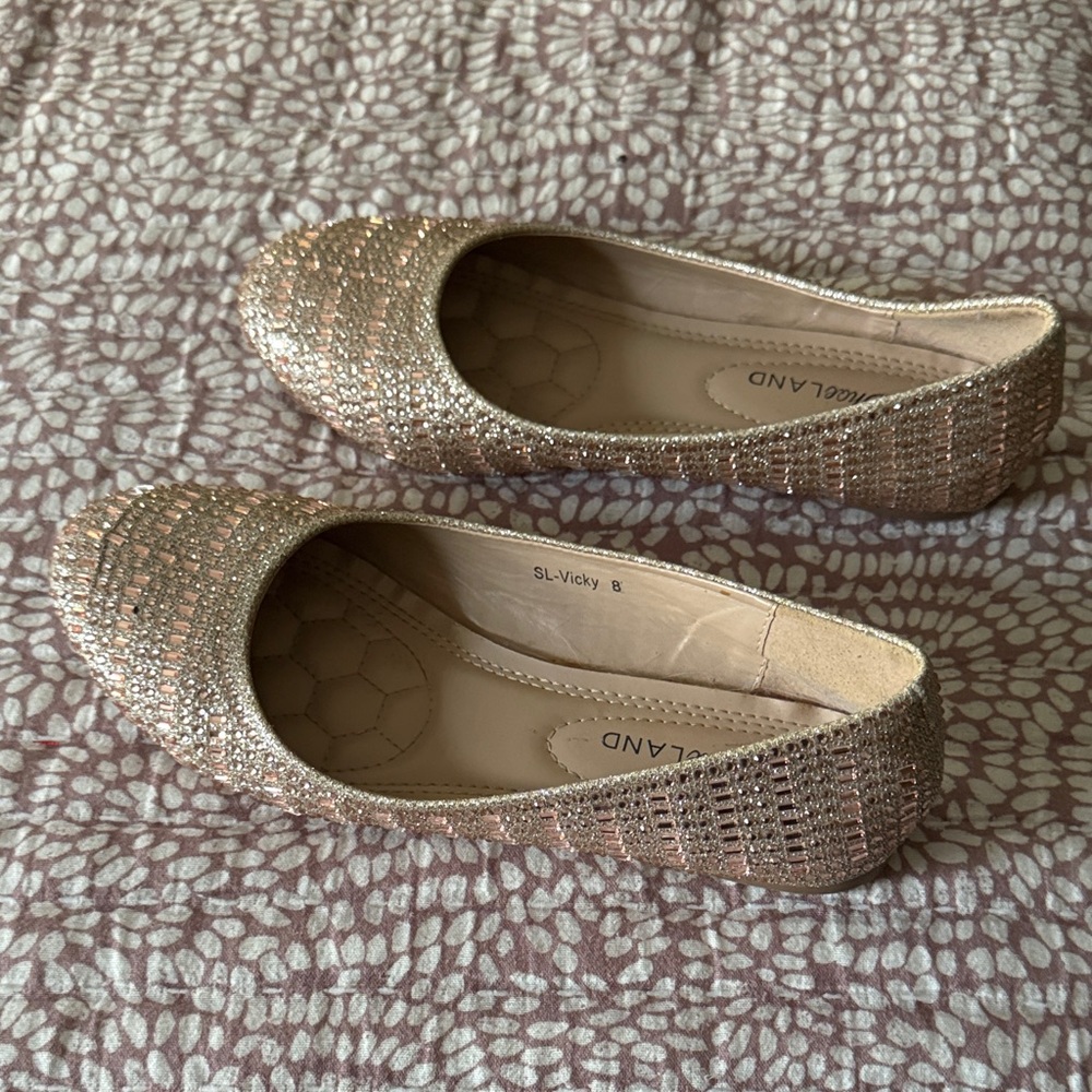 Elegant Gold Glitter Flats Size 8